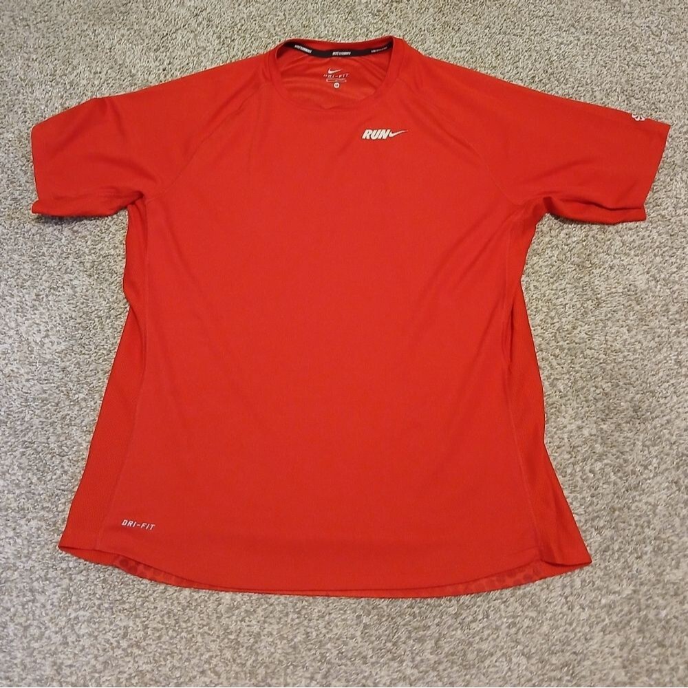 Nike Running Dri Fit Red Athletic T-Shirt Men's Size Medium